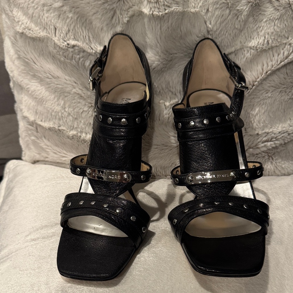 Michael Kors Black Studded Strappy Sandal Heels Size 7.5 - Picture 3 of 9